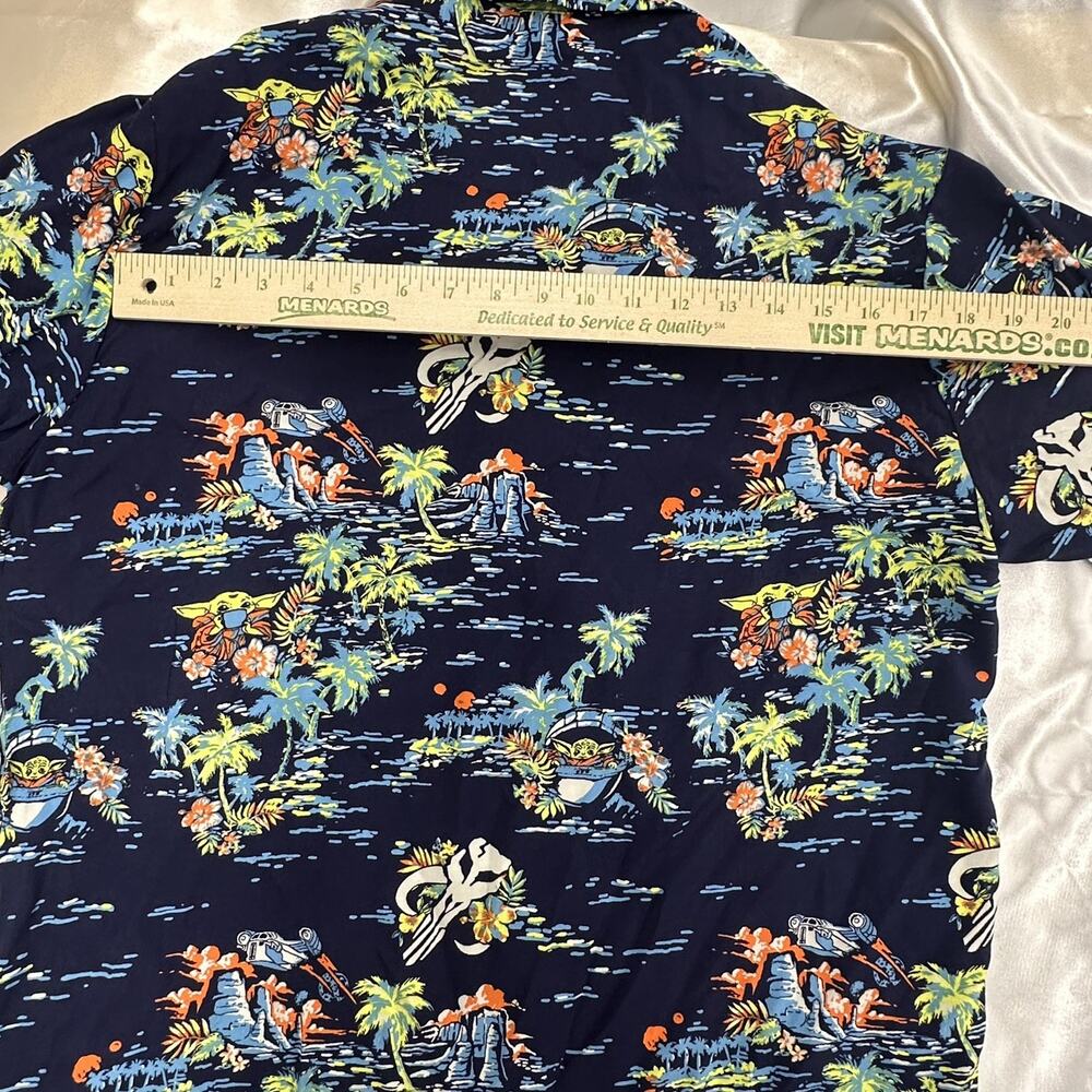 NWT-Star Wars Baby Yoda Hawaiian Button Up Shirt Men's Large Palm Trees - Picture 12 of 15